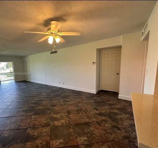 6201 N Falls Cir Drive 304, Lauderhill, FL 33319