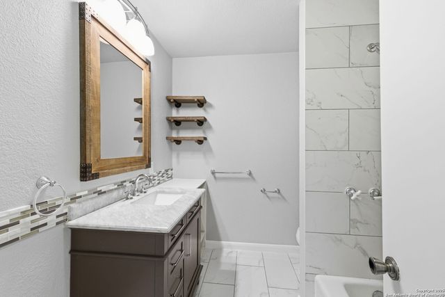 14311 Ambleside, San Antonio, TX 78231