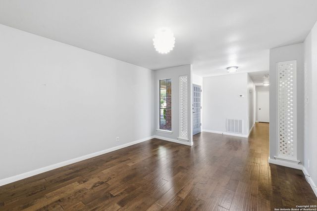 14311 Ambleside, San Antonio, TX 78231