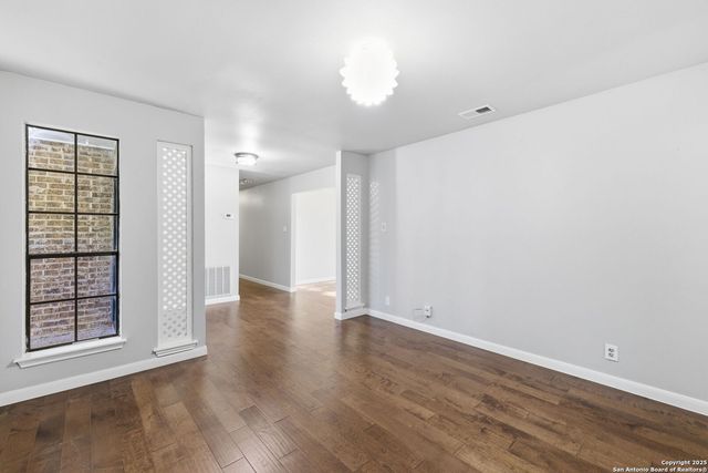 14311 Ambleside, San Antonio, TX 78231