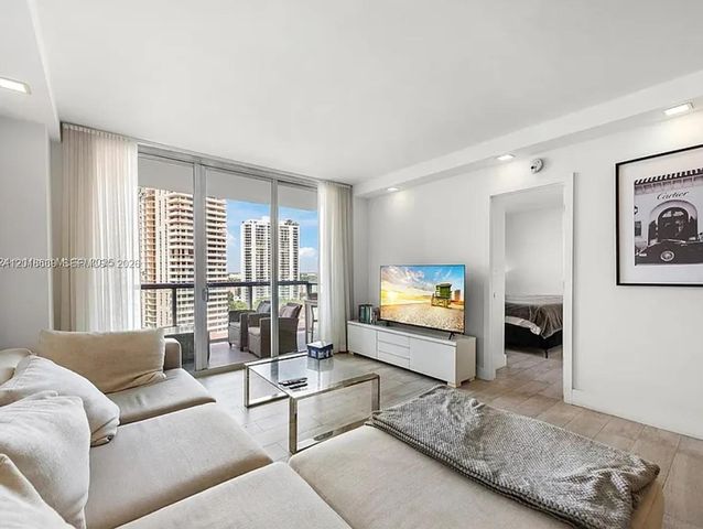 19390 Collins Ave 1519, Sunny Isles Beach, FL 33160