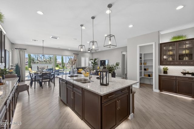 23040 E ARROWHEAD Trail, Queen Creek, AZ 85142