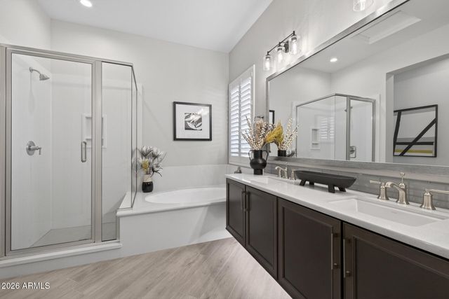 23040 E ARROWHEAD Trail, Queen Creek, AZ 85142