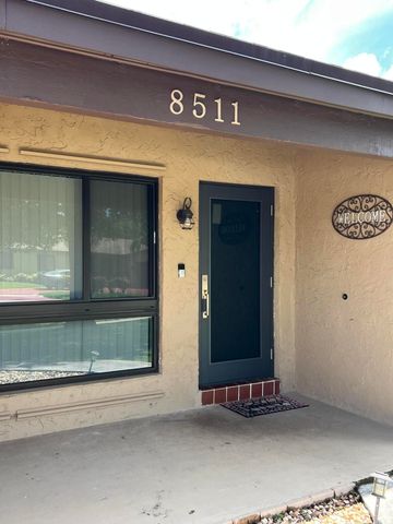 8511 NW 8th Street, Pembroke Pines, FL 33024