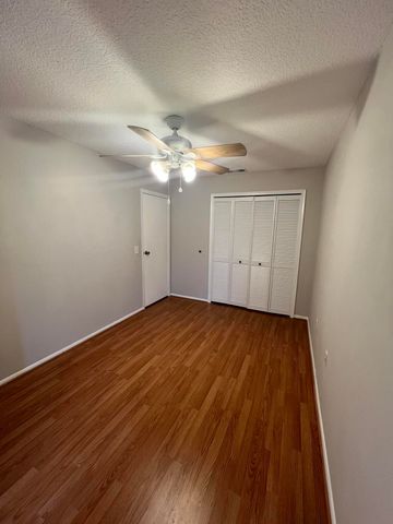 8511 NW 8th Street, Pembroke Pines, FL 33024