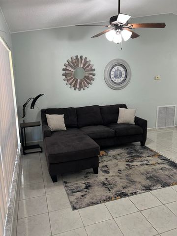 8511 NW 8th Street, Pembroke Pines, FL 33024
