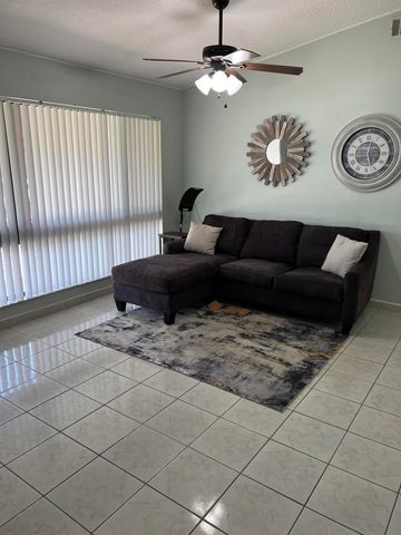 8511 NW 8th Street, Pembroke Pines, FL 33024