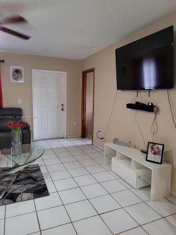 10932 SW 25th St, Miami, FL 33165