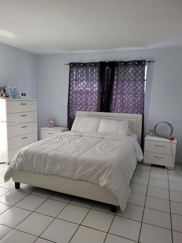 10932 SW 25th St, Miami, FL 33165