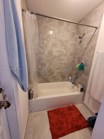 10932 SW 25th St, Miami, FL 33165