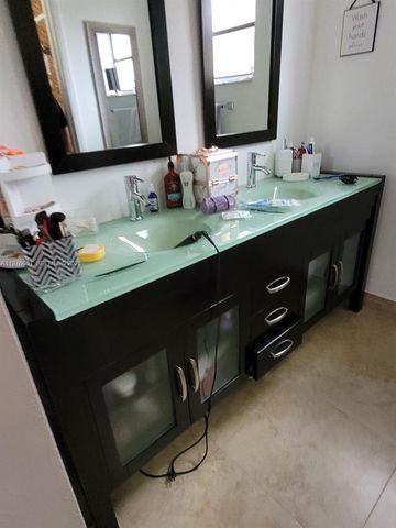 10932 SW 25th St, Miami, FL 33165