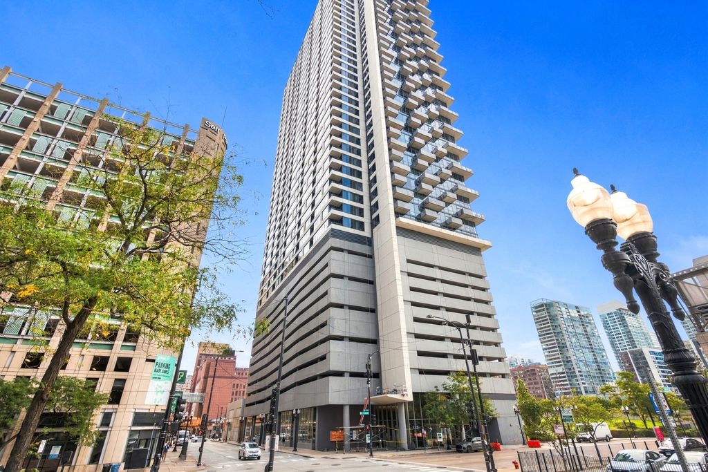 235 W VAN BUREN Street 4013, Chicago, IL 60605 — exterior