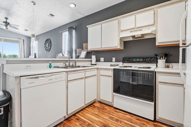 480 River Oaks Dr Apt 63N, Myrtle Beach, SC 29579