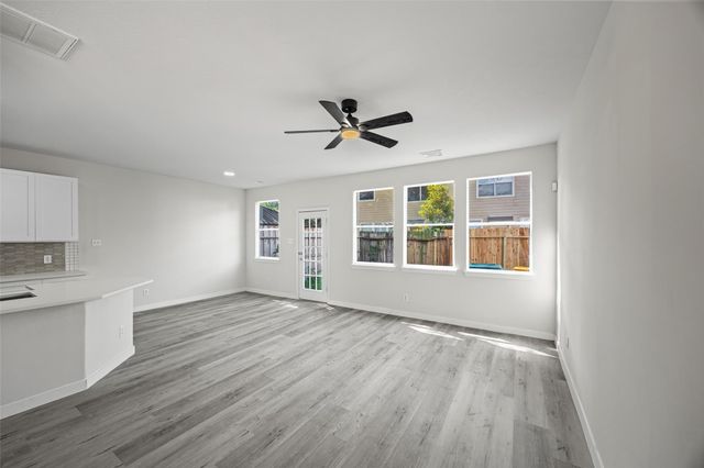 16107 Greenport Lane, Houston, TX 77084