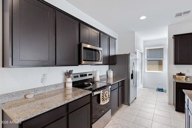 38145 W AMALFI Avenue, Maricopa, AZ 85138