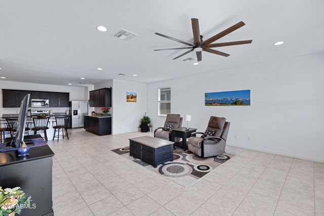 38145 W AMALFI Avenue, Maricopa, AZ 85138