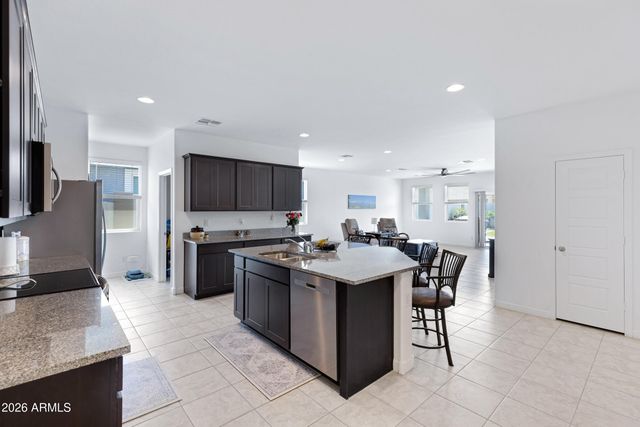 38145 W AMALFI Avenue, Maricopa, AZ 85138