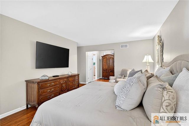 3 Driftwood Court, Monroe, NJ 08831