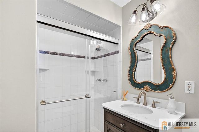 3 Driftwood Court, Monroe, NJ 08831