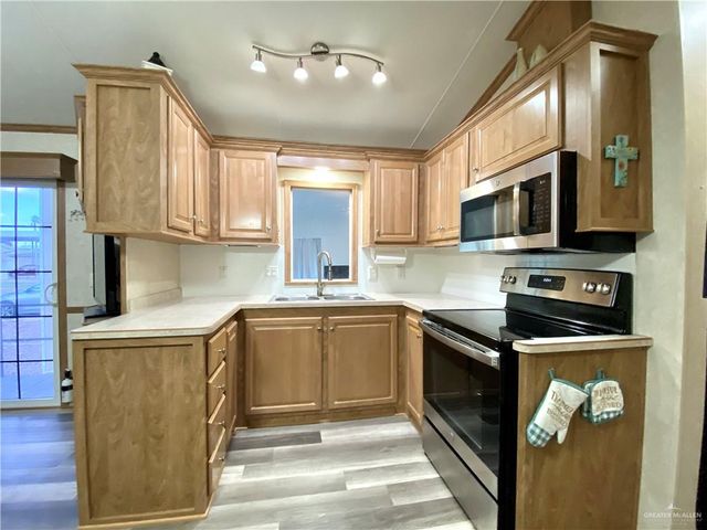 1523 E Daytona Drive, Mission, TX 78572