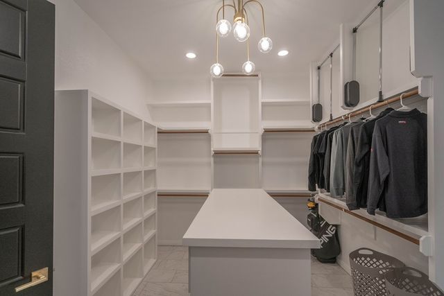 6300 Sister Crk, Midland, TX 79707