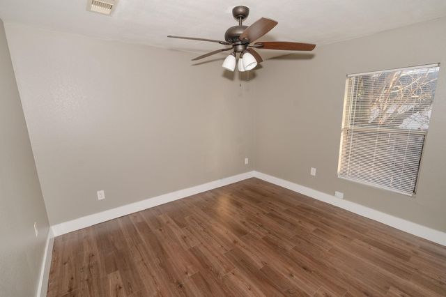 4826 Bristol Street, Houston, TX 77009