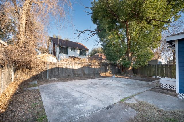4826 Bristol Street, Houston, TX 77009