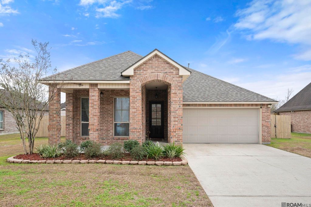 20348 Grand Crus Ave, Baton Rouge, LA 70817