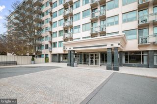 5450 WHITLEY PARK TER #507, Bethesda, MD 20814