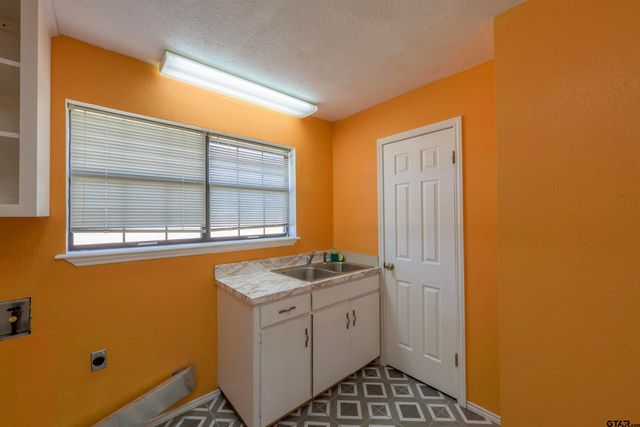 4586 FM 779, Mineola, TX 75773