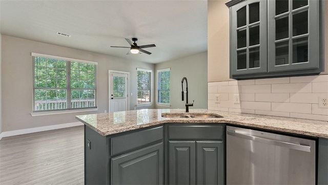 3036 Eaglecrest Circle, Springdale, AR 72762