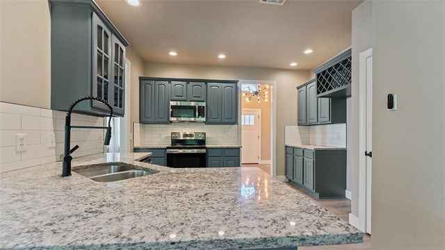 3036 Eaglecrest Circle, Springdale, AR 72762