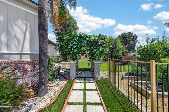 915 Edie Drive, Duarte, CA 91010