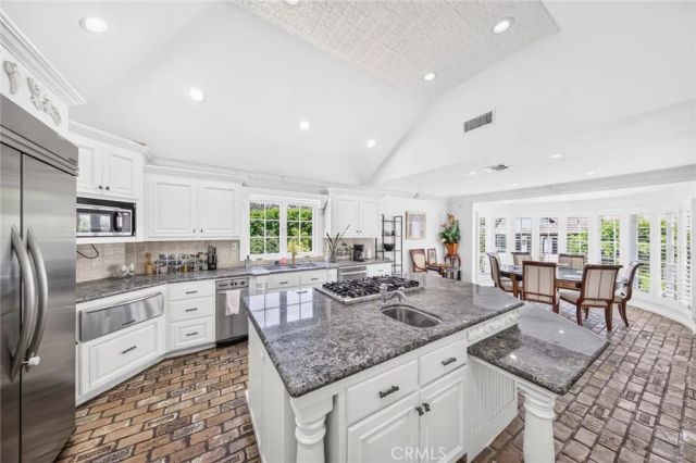 915 Edie Drive, Duarte, CA 91010