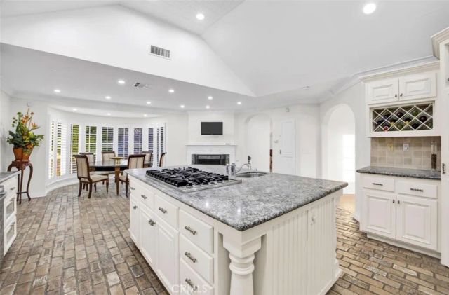 915 Edie Drive, Duarte, CA 91010