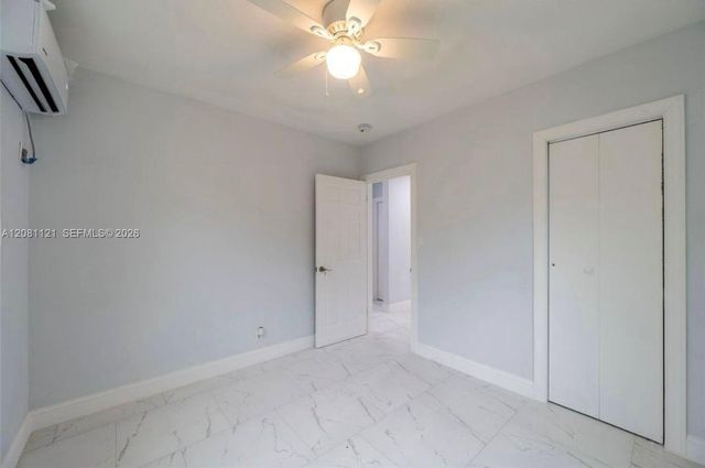 425 NW 14th Way, Fort Lauderdale, FL 33311