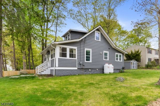 119 Bell Ave, Hopatcong Boro, NJ 07843