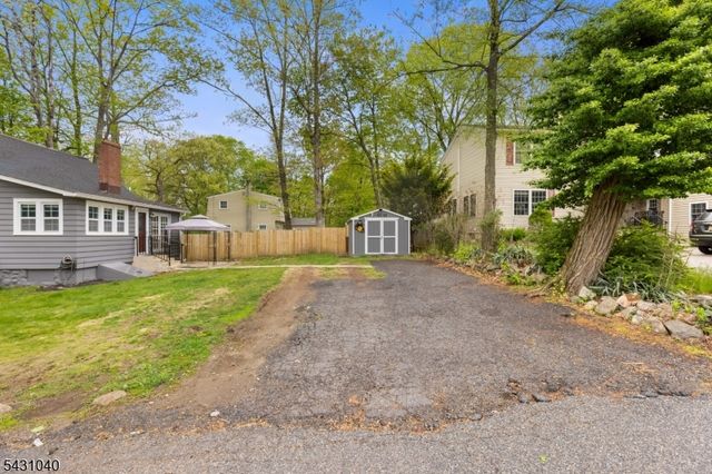 119 Bell Ave, Hopatcong Boro, NJ 07843
