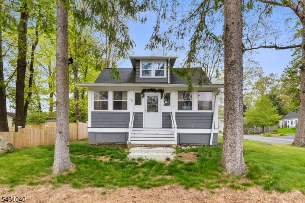 119 Bell Ave, Hopatcong Boro, NJ 07843