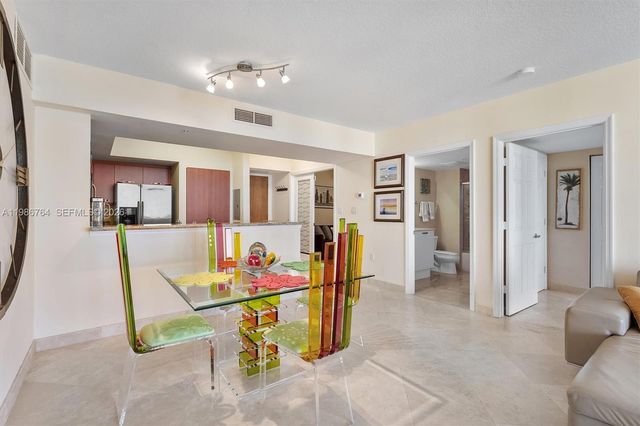 2011 N Ocean Blvd 1106, Fort Lauderdale, FL 33305