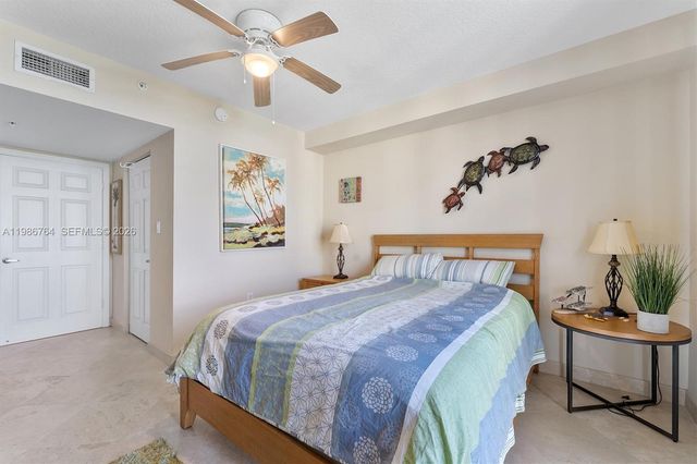 2011 N Ocean Blvd 1106, Fort Lauderdale, FL 33305