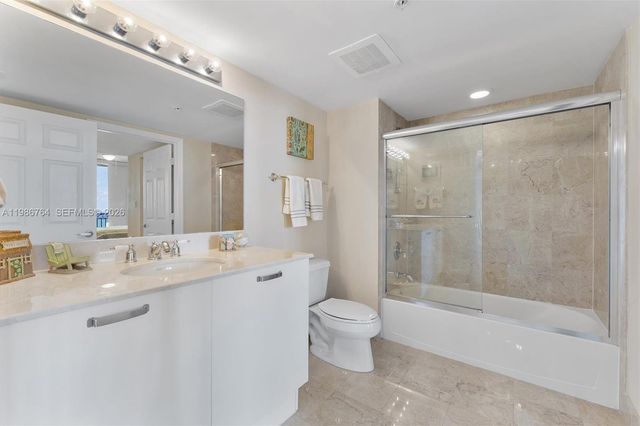 2011 N Ocean Blvd 1106, Fort Lauderdale, FL 33305