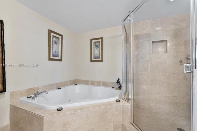 2011 N Ocean Blvd 1106, Fort Lauderdale, FL 33305