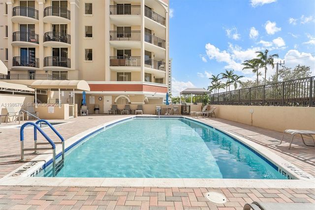 2011 N Ocean Blvd 1106, Fort Lauderdale, FL 33305