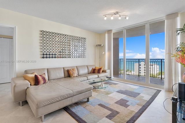 2011 N Ocean Blvd 1106, Fort Lauderdale, FL 33305