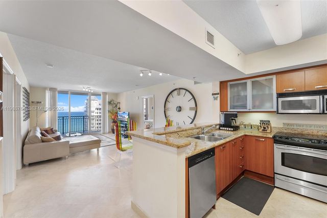 2011 N Ocean Blvd 1106, Fort Lauderdale, FL 33305