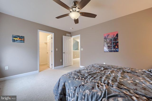 14 CHAMBERLAIN LN, Millersville, PA 17551