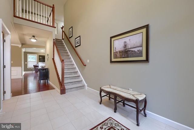 14 CHAMBERLAIN LN, Millersville, PA 17551