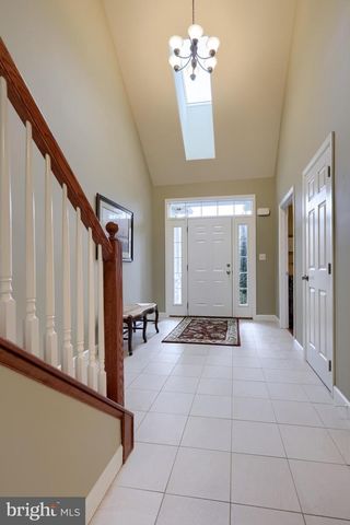 14 CHAMBERLAIN LN, Millersville, PA 17551