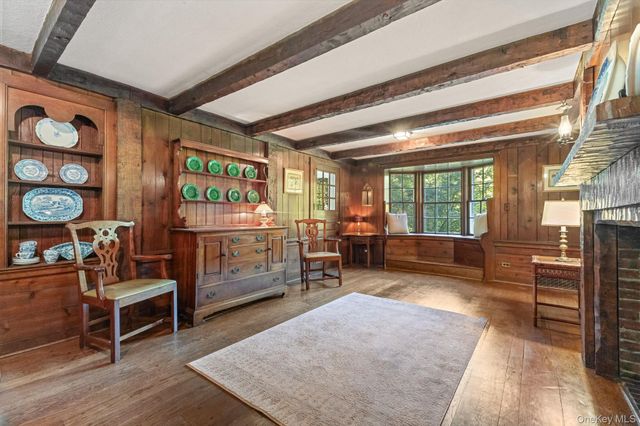 124 Seven Bridges Road, Chappaqua, NY 10514